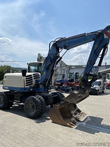 колёсный экскаватор Yanmar Schaeff TW110