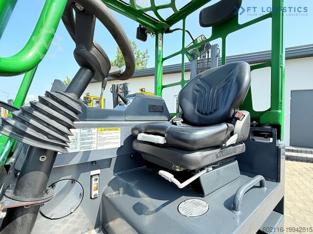 4-сторонний вилочный погрузчик Combilift CBE4000 / TRIPLEX 5200MM / FREE-LIFT