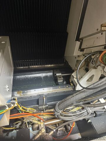 CNC virpošanas un frēzēšanas centrs MAZAK QTN 200M 10COL
