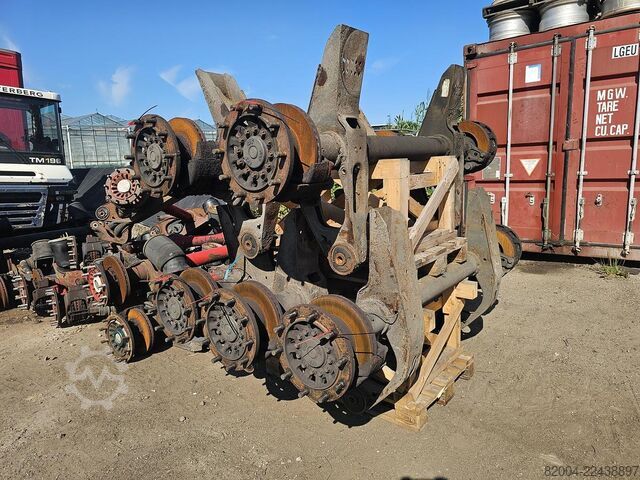 धुरा SAF SKRB9019W/ TRAILER AXLE 9 TON / DISC.