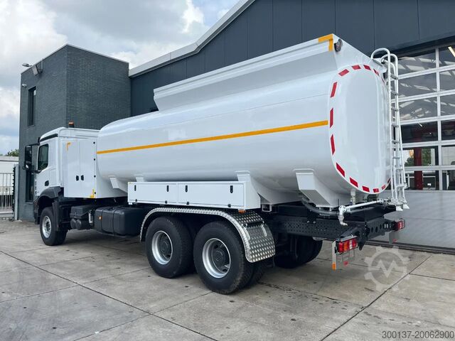 Цистерна Mercedes-Benz Arocs 3340 6x4 Water Tank Truck