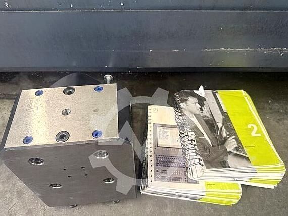 Vertical machining center KUNZMANN BA 1350