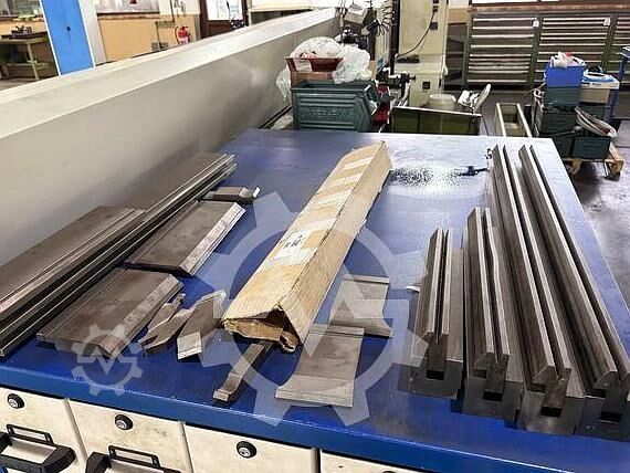 Press brake DURMA AD-R 30175