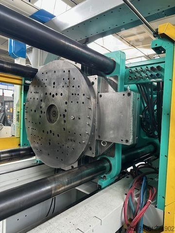 Injection molding machine Arburg 820S 4000-2100/400