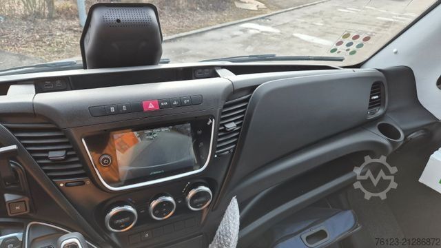 Mikroautobuss IVECO 2x Daily 70 Lagerfahrzrug Ferqui Sunrise 2,5 m B