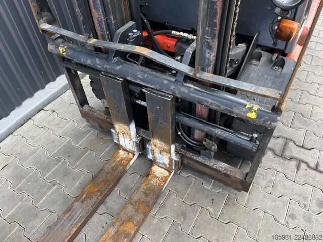 Ηλεκτρικό περονοφόρο τετράτροχο Linde E30-03