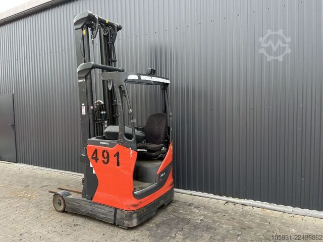 Carretilla retráctil Linde R12B-01