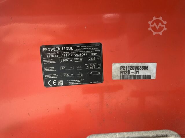 Carretilla retráctil Linde R12B-01