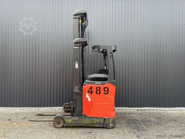 Carretilla retráctil Linde R12B-01