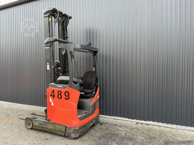 Carretilla retráctil Linde R12B-01