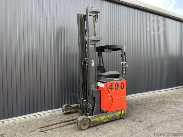 Carretilla retráctil Linde R12B-01