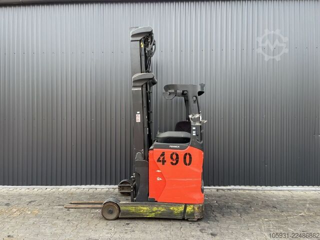 Carretilla retráctil Linde R12B-01