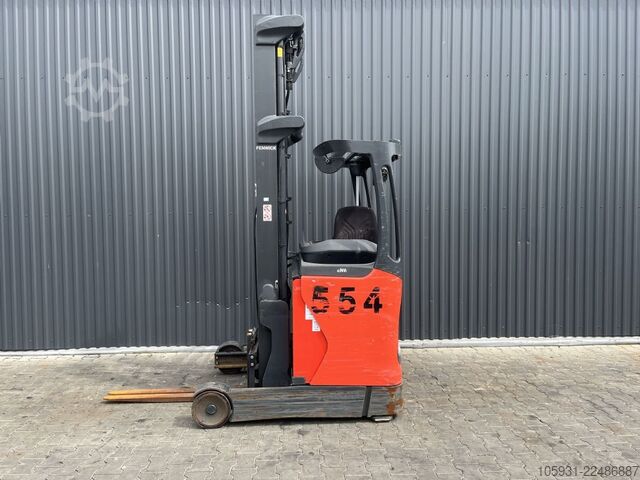Carretilla retráctil Linde R12B-01