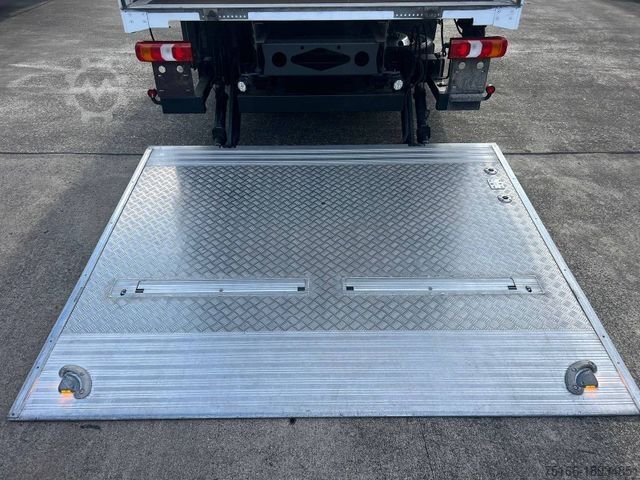 Gardinsided kassevogn MERCEDES-BENZ ATEGO 823 L Pritsche/Pl. 6,10 m LBW 1 T*Luft HA