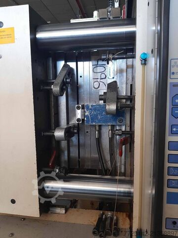 Mesin cetak injeksi KraussMaffei KM 150-1000 C1