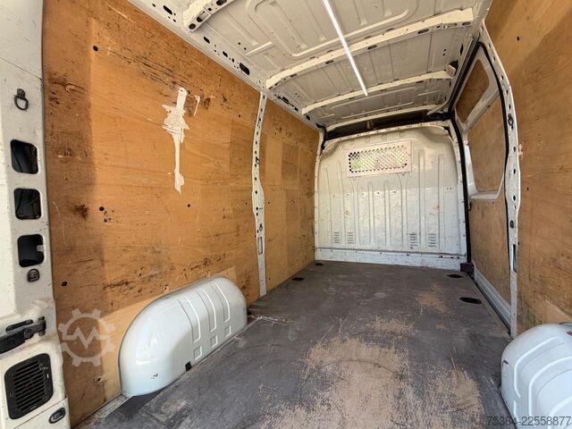 Kleinbus RENAULT Master 2.3 dCi 92 kw Lang+Hoch L2H2 Klima Ahk