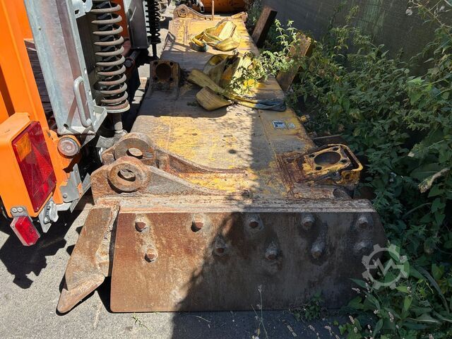 Úthenger KOMATSU D 65 PX - 18 **Ketten und Laufwerk NEU**