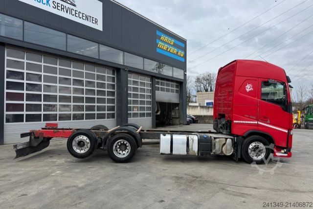 Chassi de caminhão VOLVO FH-460 6x2