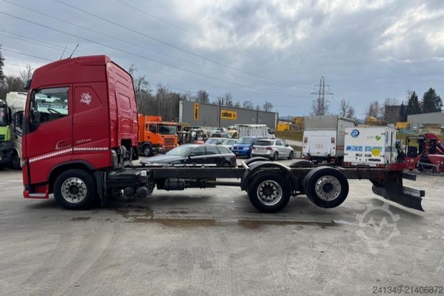 Chassi de caminhão VOLVO FH-460 6x2