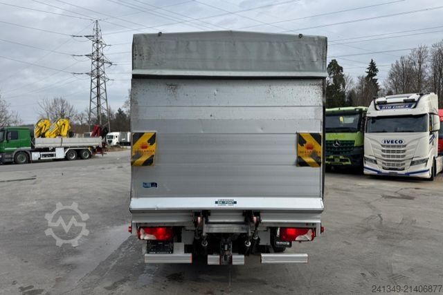 S.V.R. Macchine Utensili SRLS S.V.R. Macchine Utensili SRLS S.V.R. Macchine Utensili SRLS