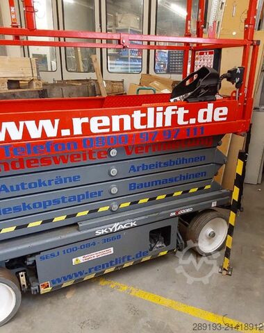 رافعة مقصية Skyjack SJ III 3226 Elektro 9,90 m