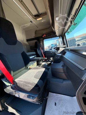 Bīstamo materiālu kravas automašīna MAN TGS 18.480 LL SA ADR,  Voll-Luft, MIETEN?