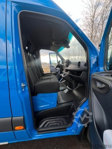 Kombi s visokim krovom MERCEDES-BENZ Sprinter 319 CDI 3,0 MAXI AUTOMATIK 7G KLIMA LED