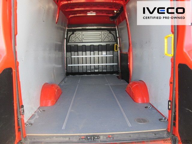 Komercijalno vozilo sa visokim krovom IVECO Daily 35S14V  EXPORT!