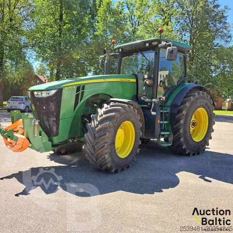 รถแทรกเตอร์ John Deere 8370 R