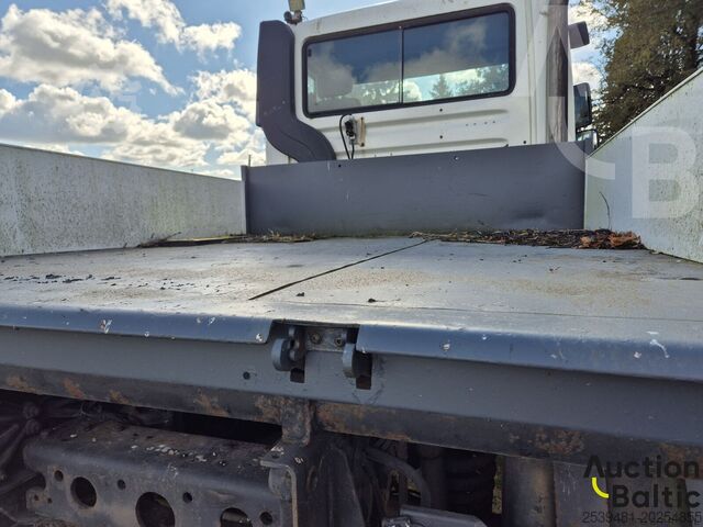 รถดัมพ์ Mercedes-Benz Unimog U 400