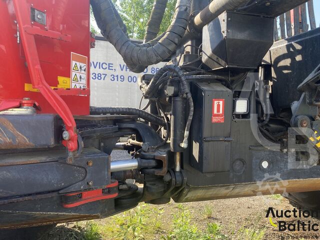 Distribuitor de gunoi de grajd Komatsu 895