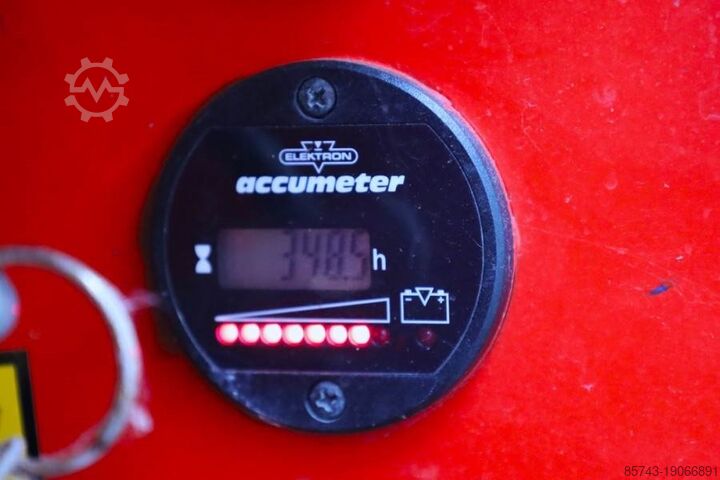 Scissor lift Holland Lift Ecostar HL-7810 Electric, 10m Working Height, 450k