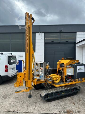 Perfuratriz de estacas / Martelo de estacas Bipromasz Kafar KB-2G