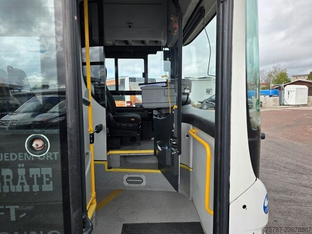 Starppilsētu autobuss MAN Lions City LE  Überland Niederflurbus 41+40+1+1