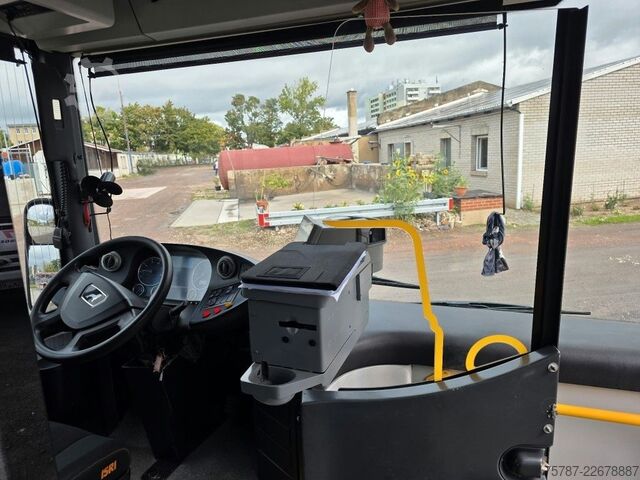 Starppilsētu autobuss MAN Lions City LE  Überland Niederflurbus 41+40+1+1