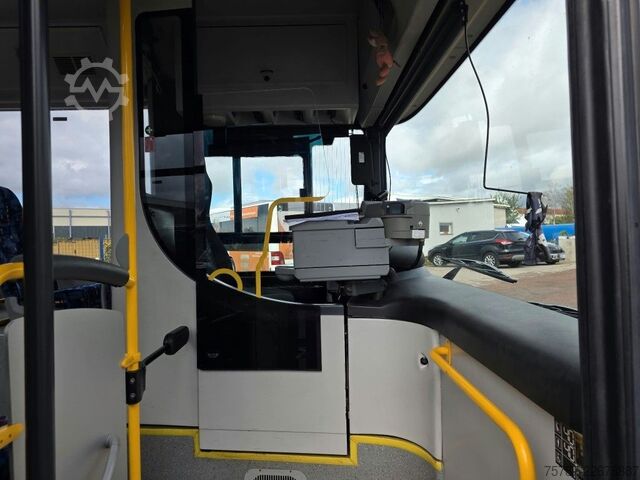 Starppilsētu autobuss MAN Lions City LE  Überland Niederflurbus 41+40+1+1