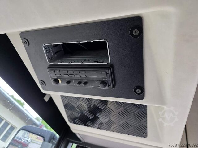 Starppilsētu autobuss SETRA S315 Überland 53+49+1, großer Gepäckraum
