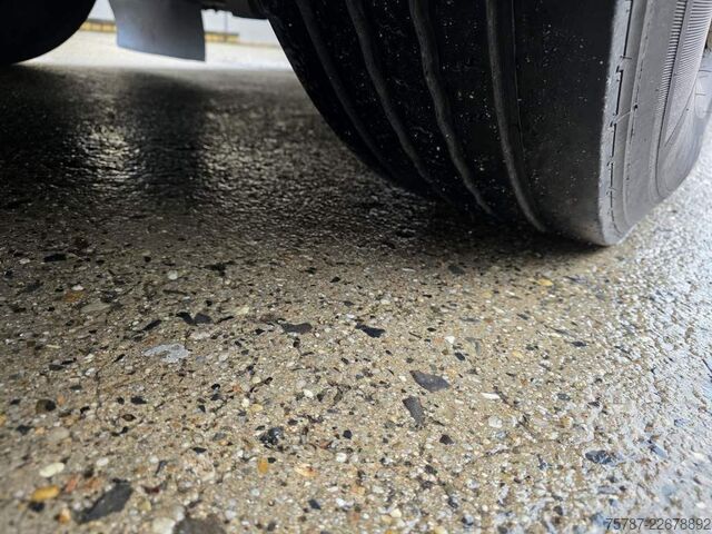 Междугородний автобус SETRA S315 Überland 53+49+1, großer Gepäckraum