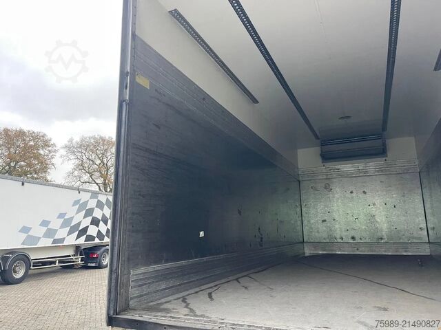 प्रशीतित/जमे हुए परिवहन Renault Midlum 220 THERMO KING TS-300,  CHEREAU, MANUAL