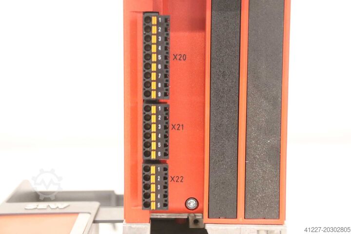 Frekvenciaváltó 0,55 kW SEW Eurodrive MDX91A-0020-5E3-4-XXX