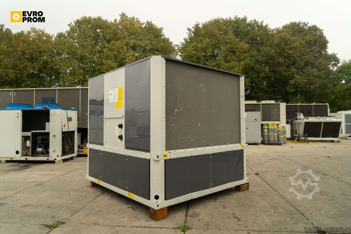 चिलर New Aircooled chiller CIAT LD 0600R 0130 160 KW