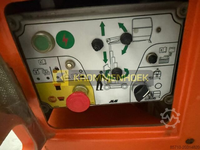 Plate-forme de levage JLG Toucan 800A