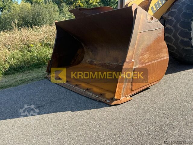 Cargador de ruedas Liebherr L 586 Xpower
