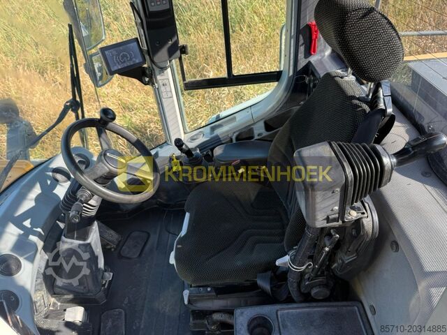 Cargador de ruedas Liebherr L 586 Xpower
