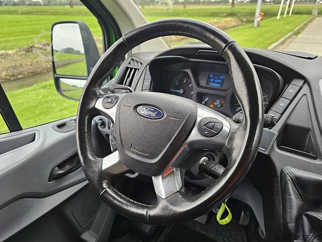 Korkeakattoinen farmari FORD TRANSIT 2.0 L3H2 Navi Euro6 AC!