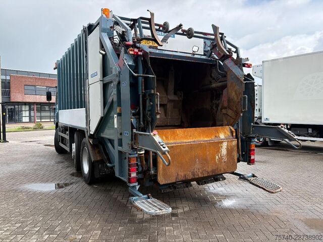 ごみ収集車 DAF CF 75.250 + manual + 6x2 + 6cub system + euro 2
