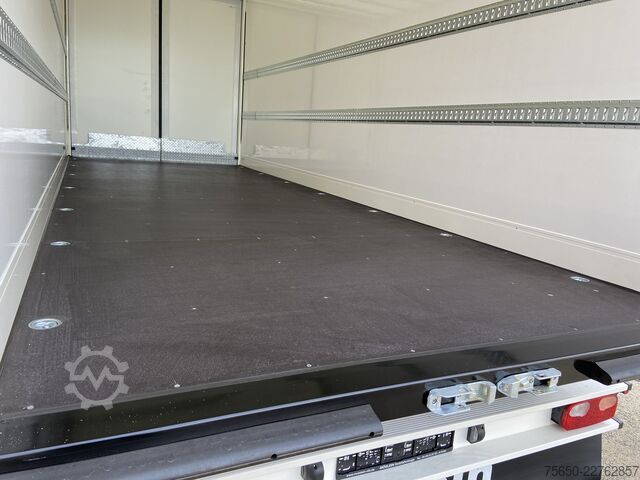 Remolque caja Möslein TKO 105 D 6m  weiß  Tandem- Koffer, Durchladbar, -- Neufahrzeug --