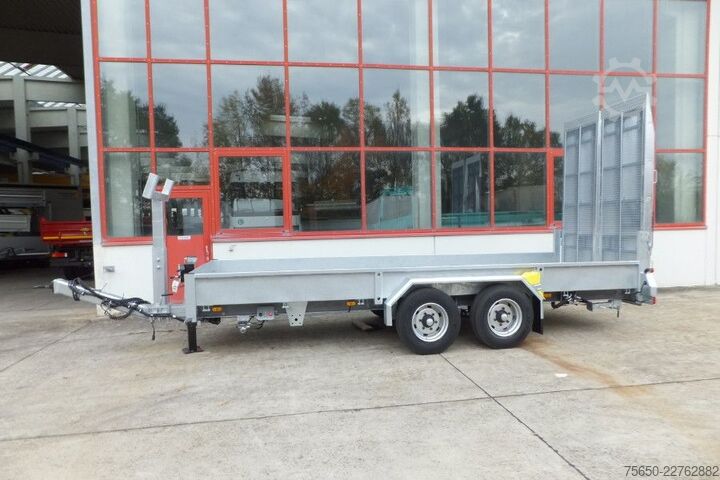Remolque de plataforma baja Möslein TT 11-E6x2  Tieflader für Fräsen breiten Rampen, Neu