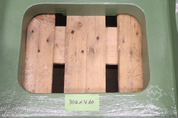 มุมจับยึดพร้อมร่องตัว T unbekannt 1000/800/H1250 mm