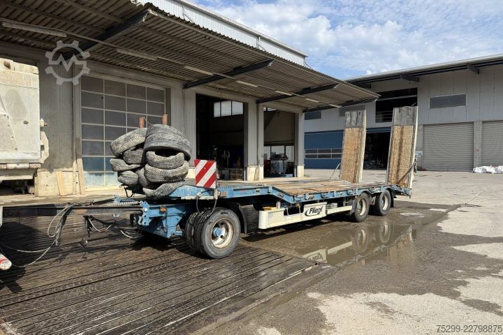 Remolque de plataforma baja Fliegl DTS 360